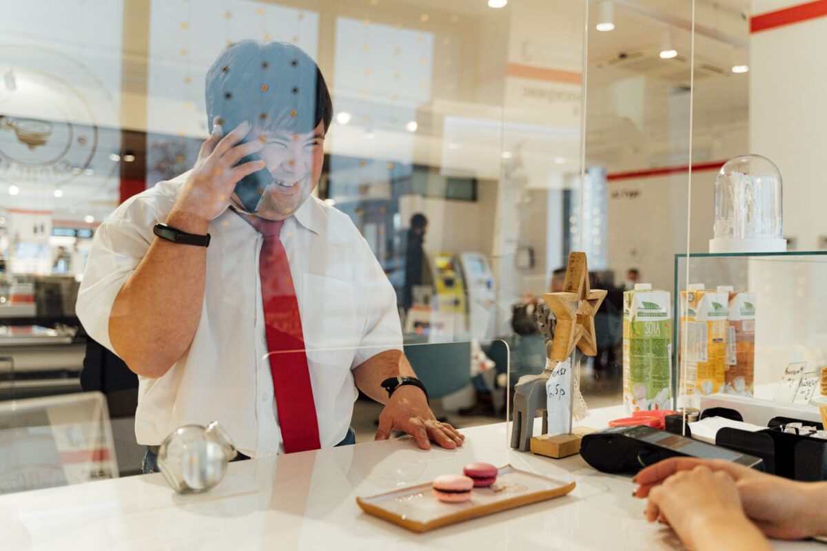 Fostering Community Through Co-Creation Events: A New Path to Deep Customer Loyalty